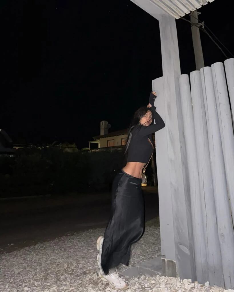 El look de Zaira Nara para la noche esteña