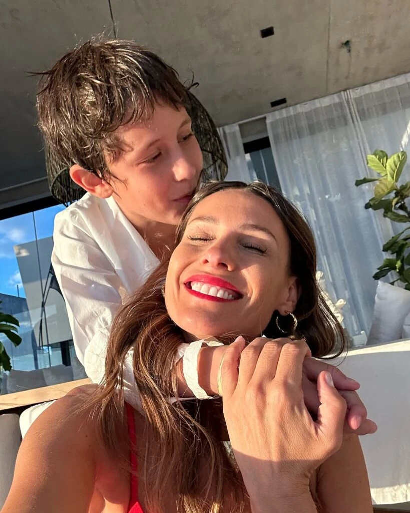 El mensaje navideño de Pampita 