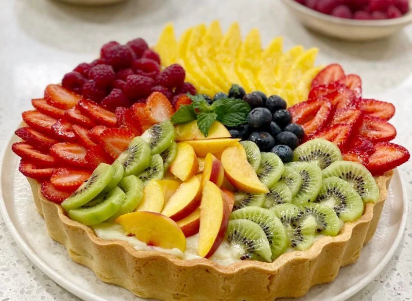 Tarta frutal con crema pastelera, el postre ideal para las fiestas
