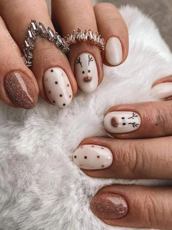 Uñas 7 diseños delicados para Navidad