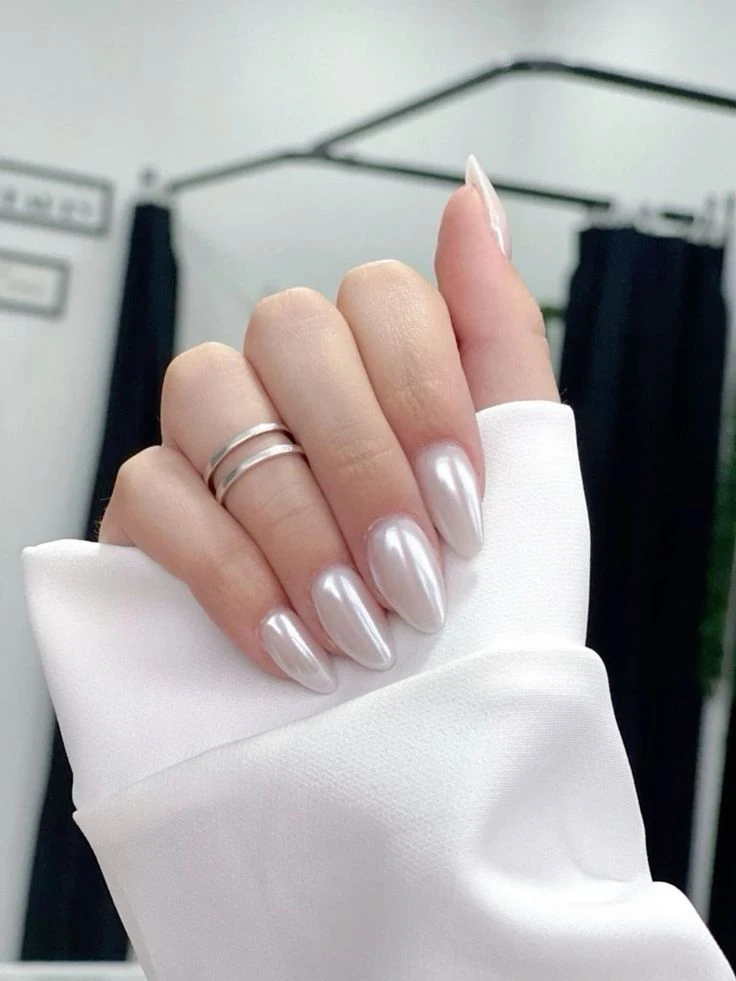 Qué color llevar en tus uñas para Año Nuevo en consecuencia de lo que quieras manifestar: salud, dinero y amor