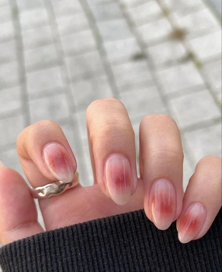 así es la manicura ideal para las amantes del minimalismo
