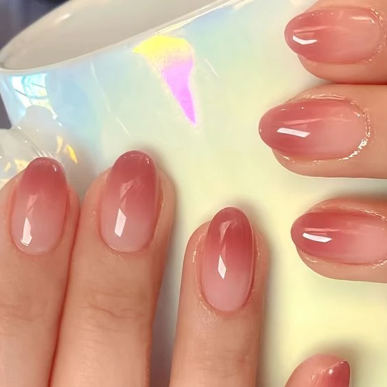 así es la manicura ideal para las amantes del minimalismo