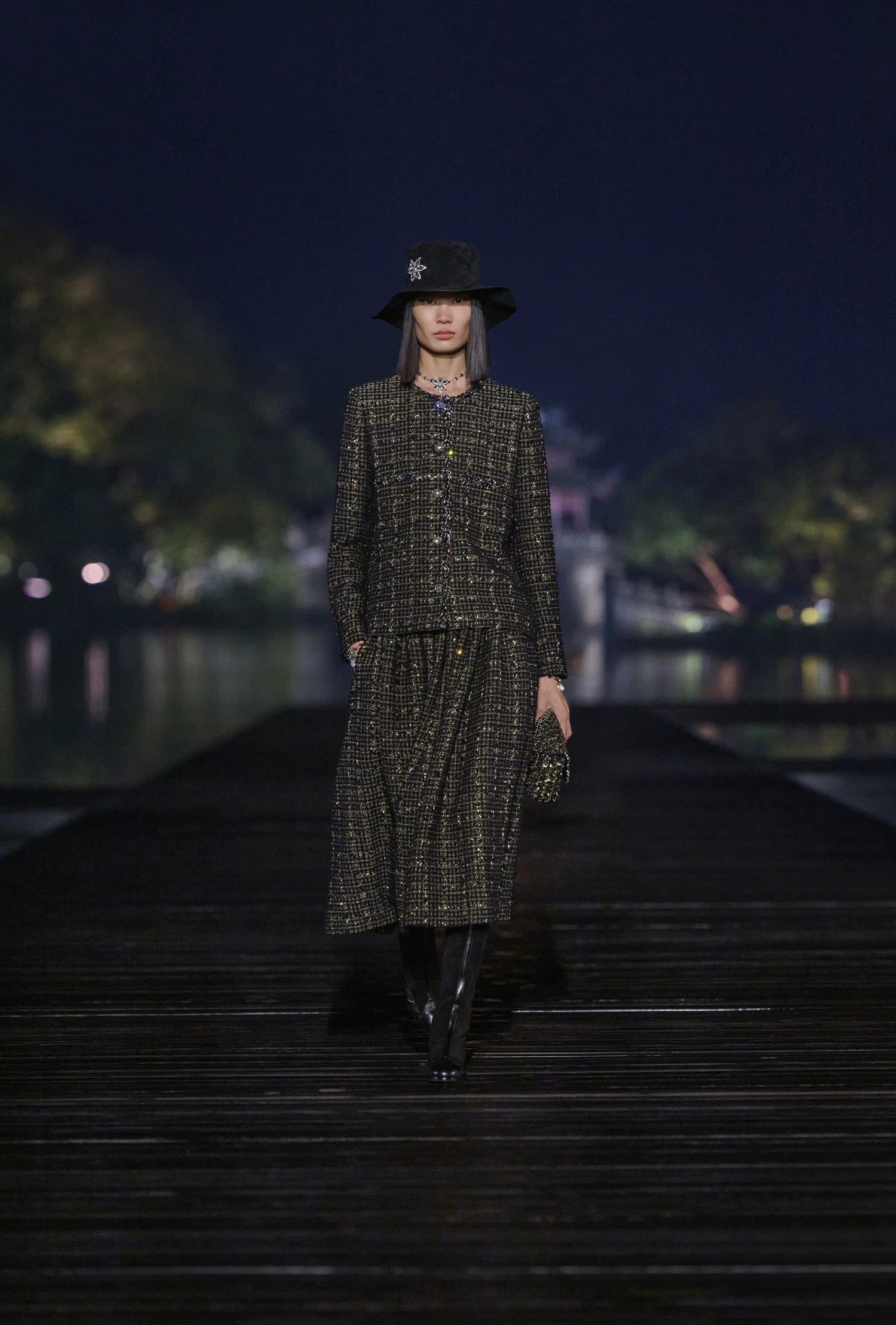 Desfile de Métiers D'Art de CHANEL 2024/25 en Hangzhou, China