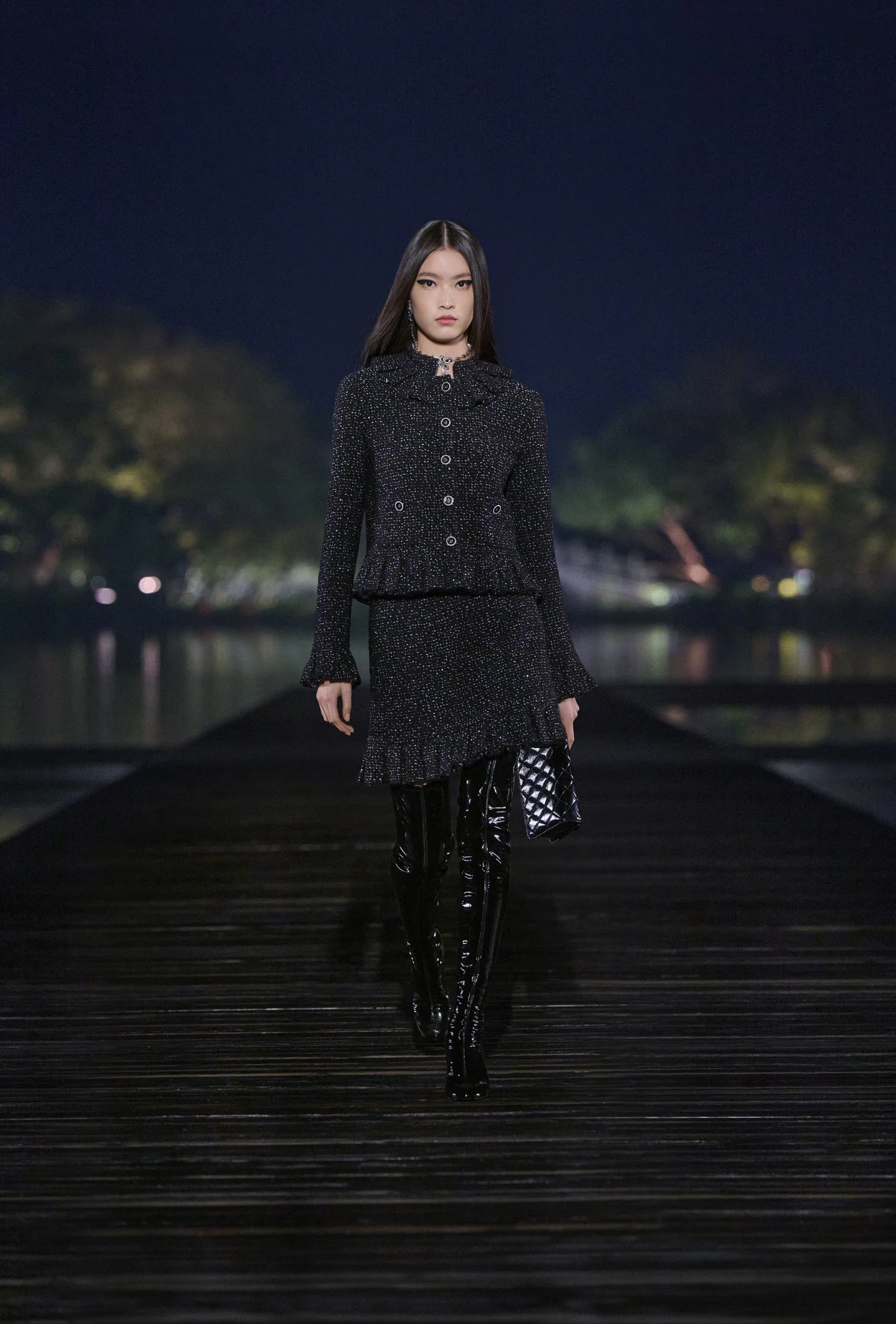 Desfile de Métiers D'Art de CHANEL 2024/25 en Hangzhou, China