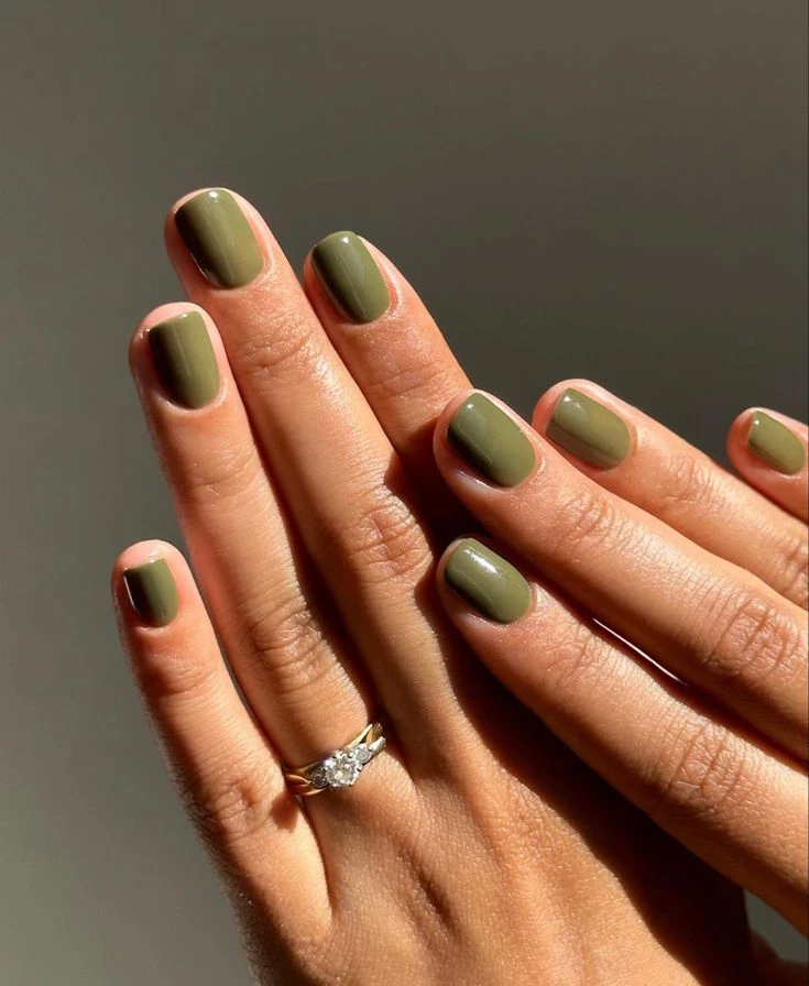 Nail art navideño: los colores que son tendencia para las uñas en estas fiestas