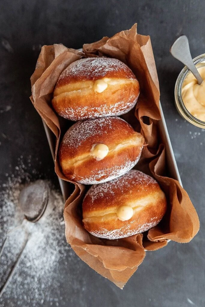 Berlinesas rellenas de crema pastelera: una receta ideal para la hora de la merienda