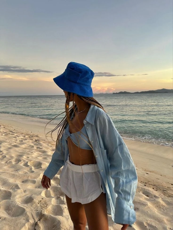 Ponete la camisa de él para ir a la playa