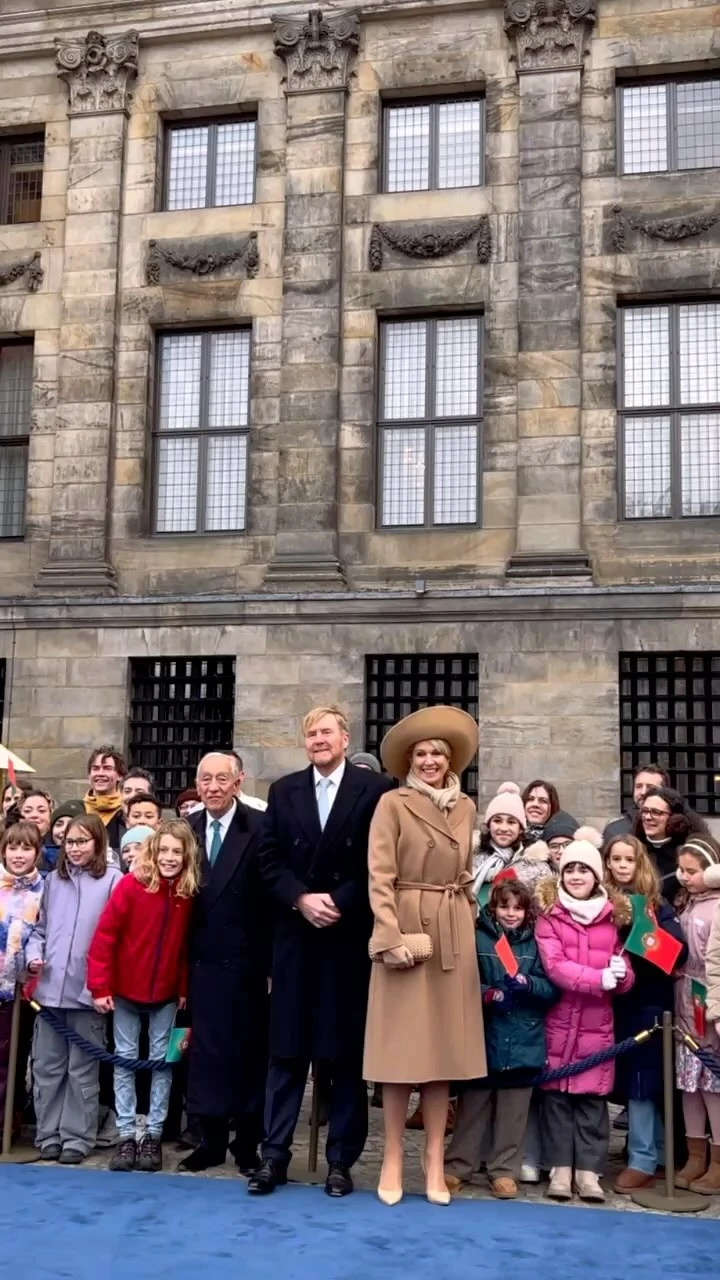 look maxima con capelina en invierno