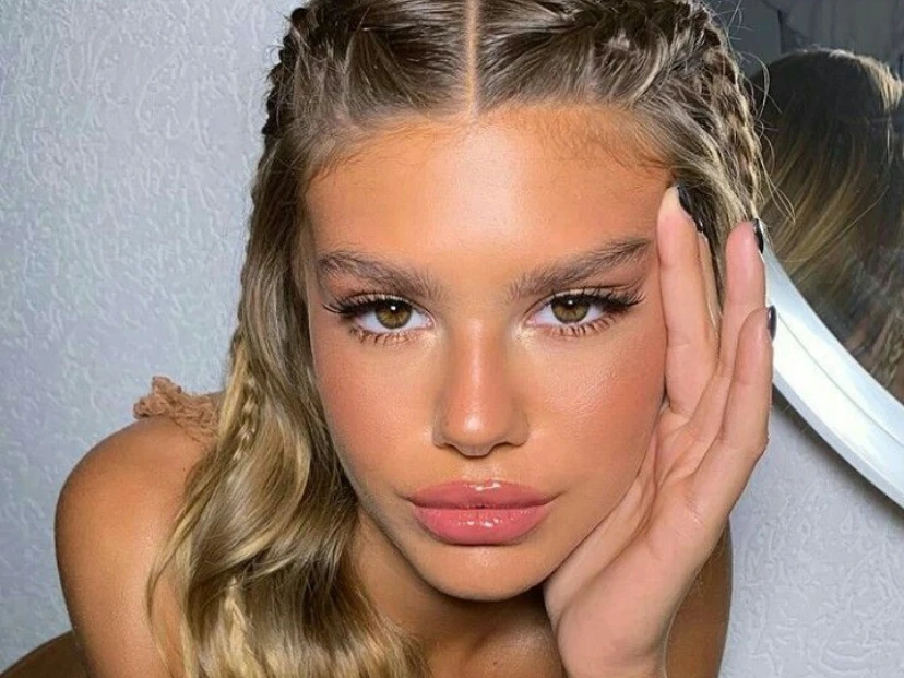 Beauty look playero makeup y peinado de moda para el after beach