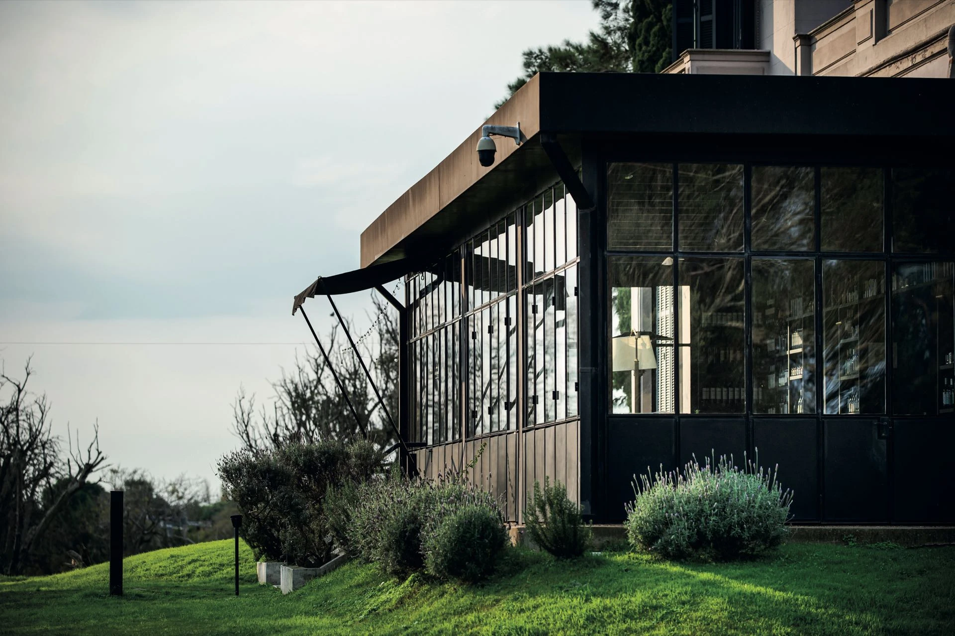 La casona principal, construida en 1920, fue cuidadosamente restaurada. 