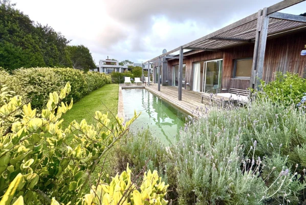 Así es Arenas, la casa de Punta del Este de Jorge Lanata que está en venta