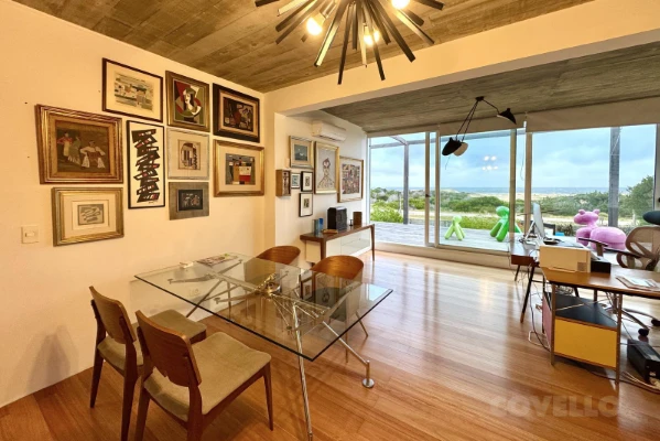 Así es Arenas, la casa de Punta del Este de Jorge Lanata que está en venta