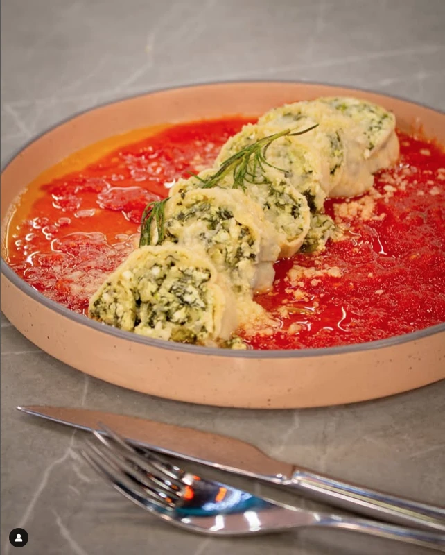 Rotolo de espinaca y ricota