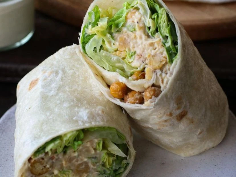Cómo preparar wraps de ensalada cesar: una receta ideal para el verano