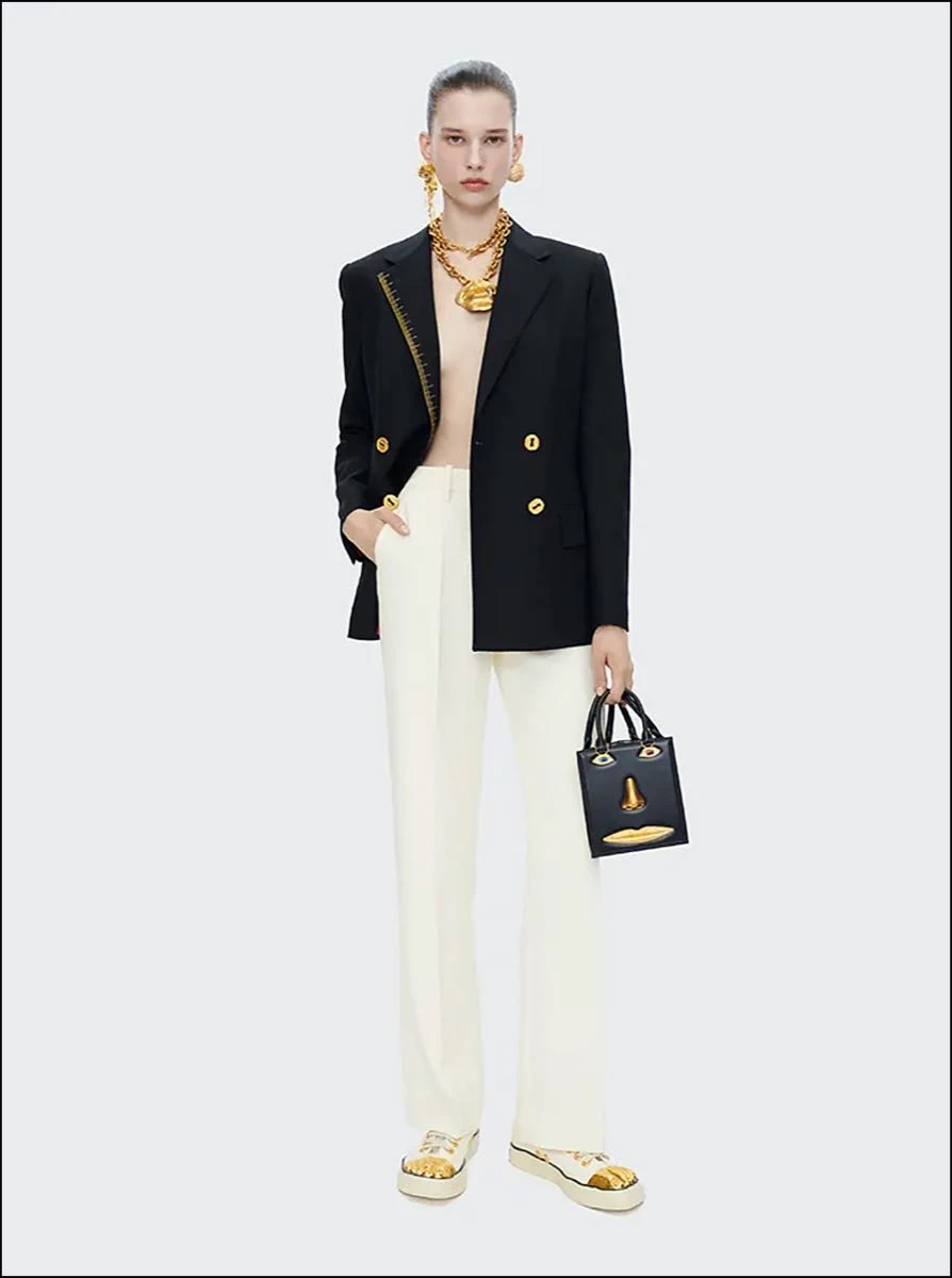 Schiaparelli presenta la colección 'Iconically Yours'