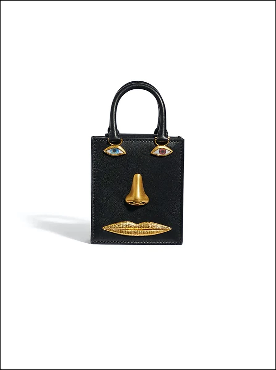 Schiaparelli presenta la colección 'Iconically Yours'