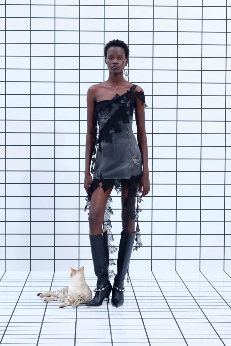 Bluemarine 2025 pre fall