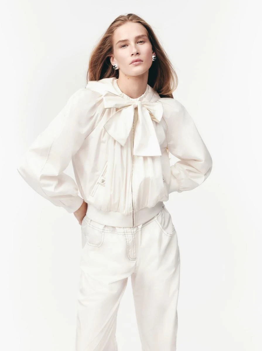 Chanel Coco Beach 2025