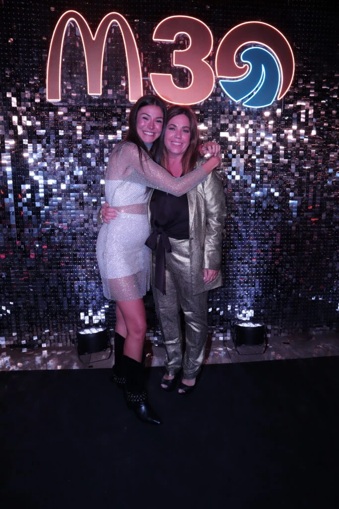 China Ansa y Pía Shaw