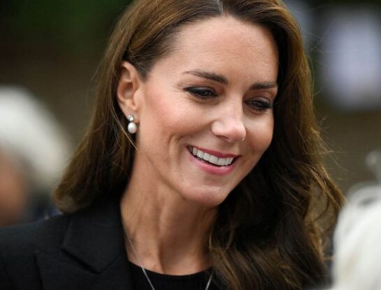El look de Kate Middleton con un accesorio especial por el Día del Recuerdo del Holocausto