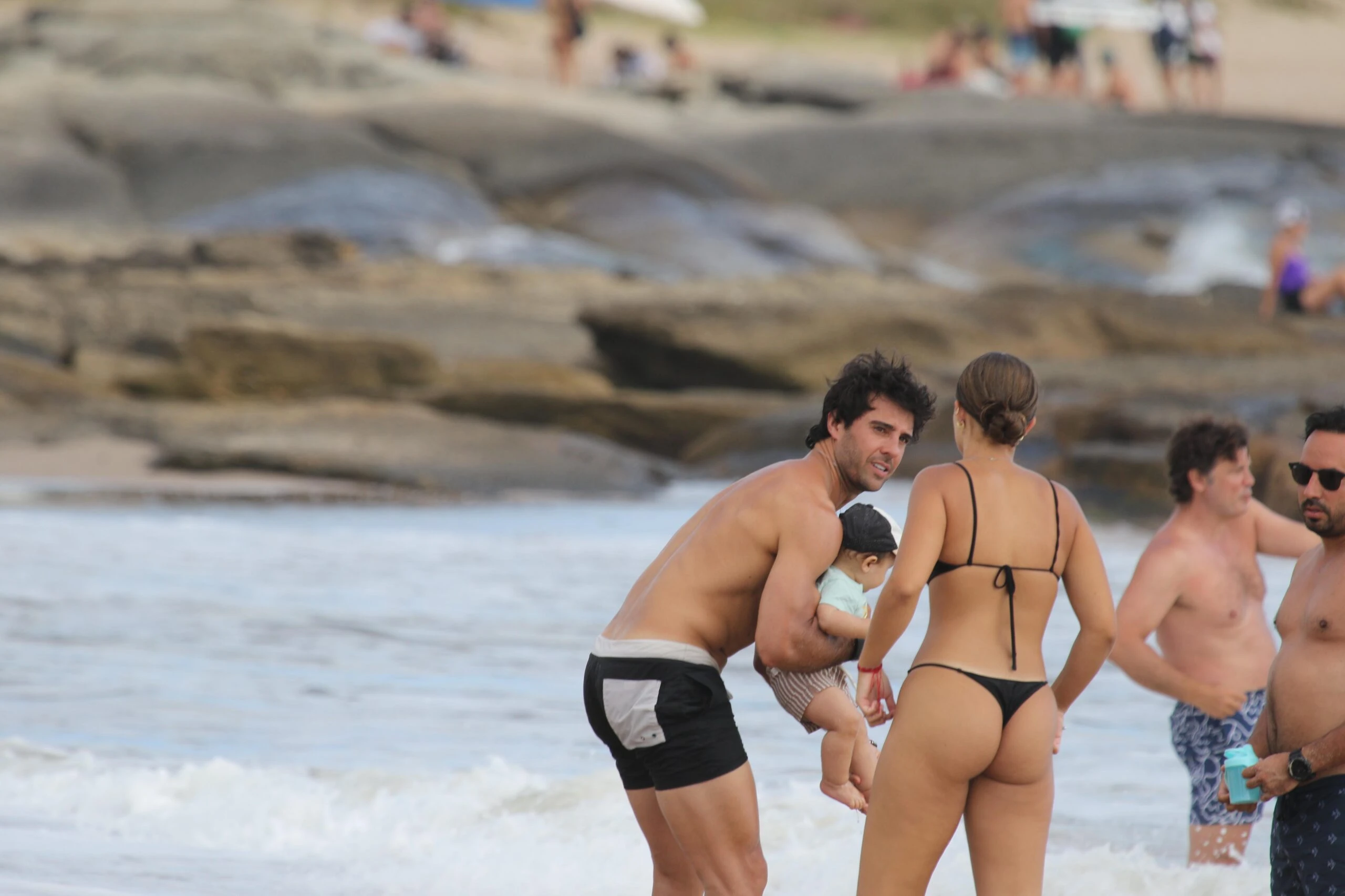 Manu Urcera, Cruz e Indiana