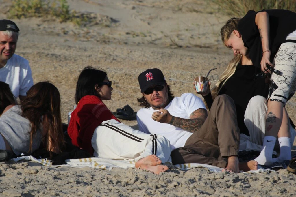 Sebastián Ortega y Valentina Zenere disfrutaron de la playa en Punta del Este