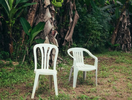 Bad Bunny convierte en extraordinario fenómeno viral la silla Monobloc