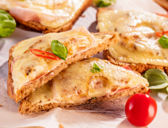 Sandwichitos playeros: gratinados y listos para comer