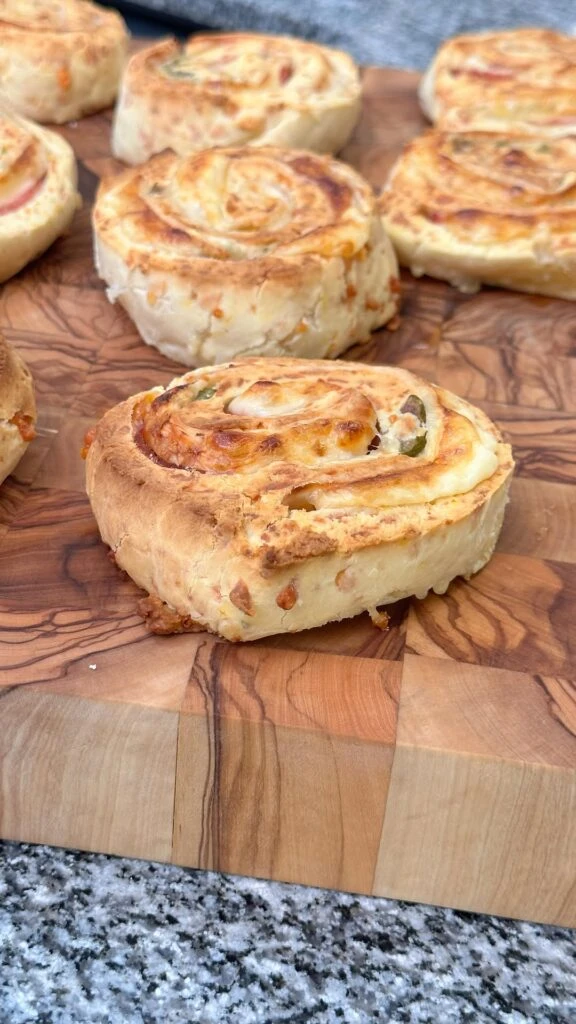 Roll de chipá jamón y queso