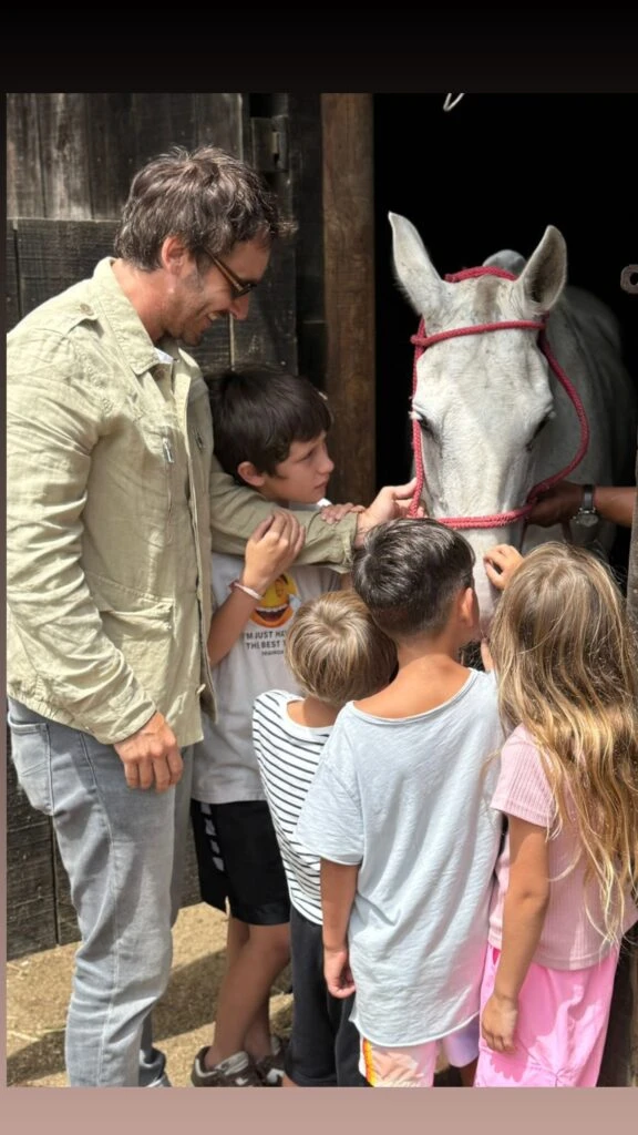 Las fotos de Benjamín Vicuña con sus hijos de vacaciones en Chile