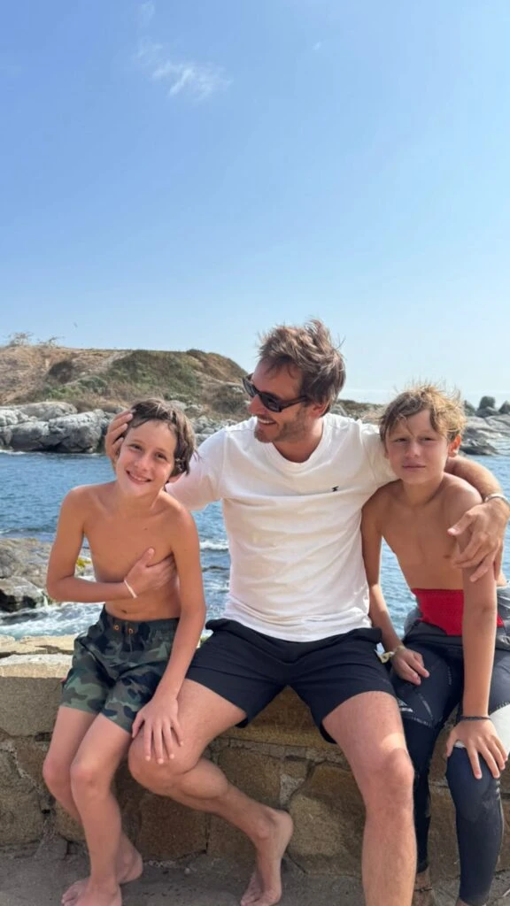 Las fotos de Benjamín Vicuña con sus hijos de vacaciones en Chile