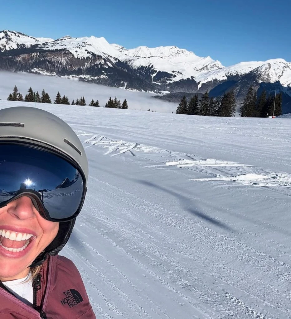 Las lujosas vacaciones en la nieve de Flor Bertotti y Federico Amador