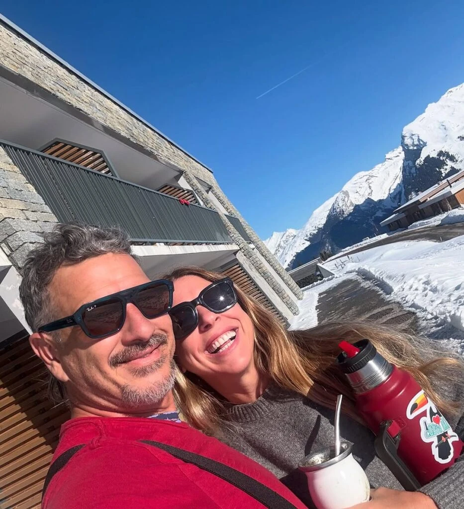 Las lujosas vacaciones en la nieve de Flor Bertotti y Federico Amador