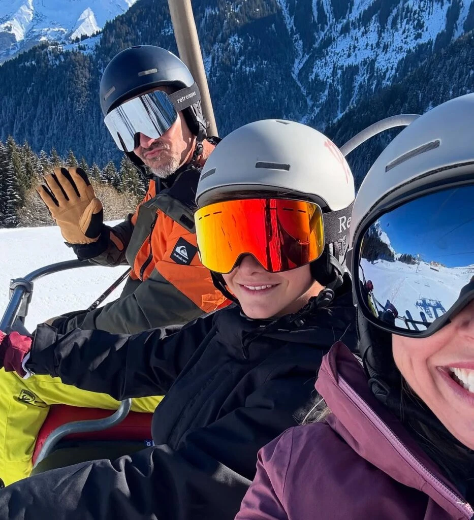 Las lujosas vacaciones en la nieve de Flor Bertotti y Federico Amador