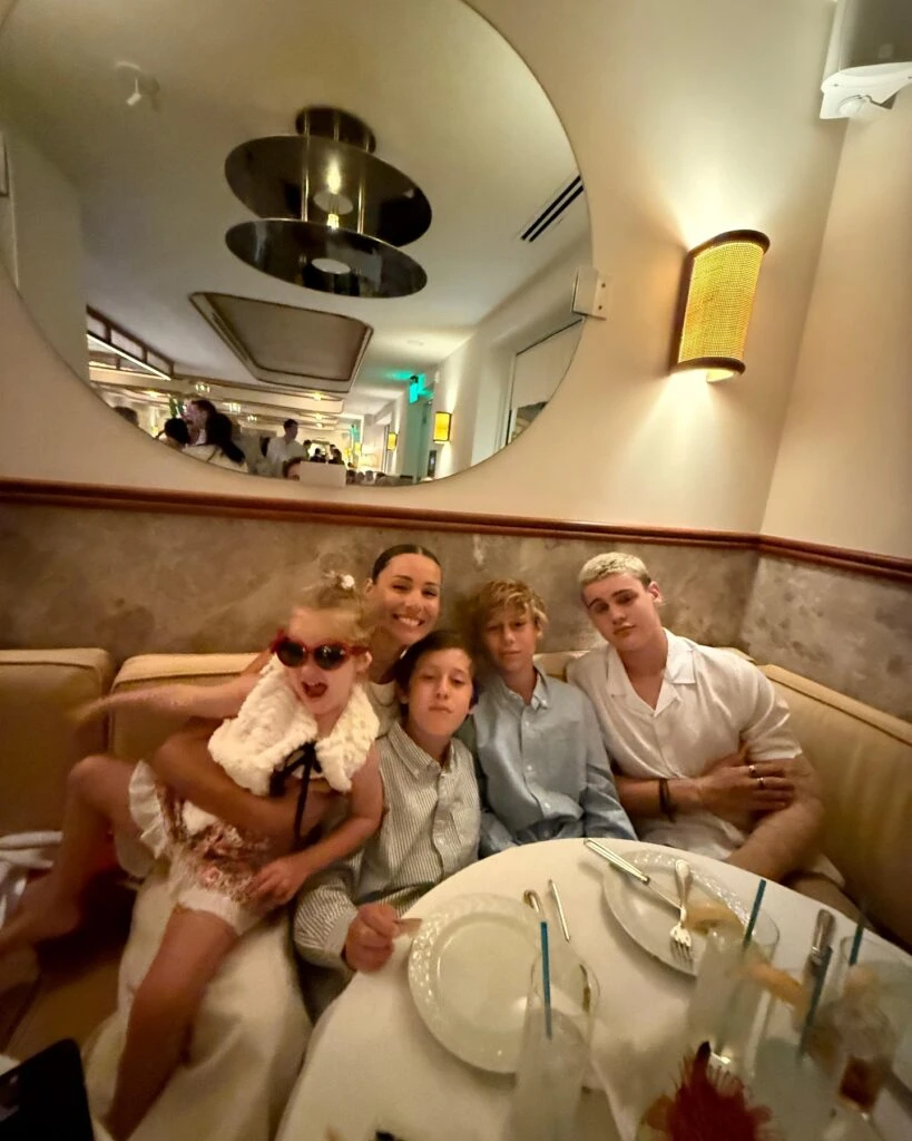 Pampita celebró su cumpleaños con sus hijos