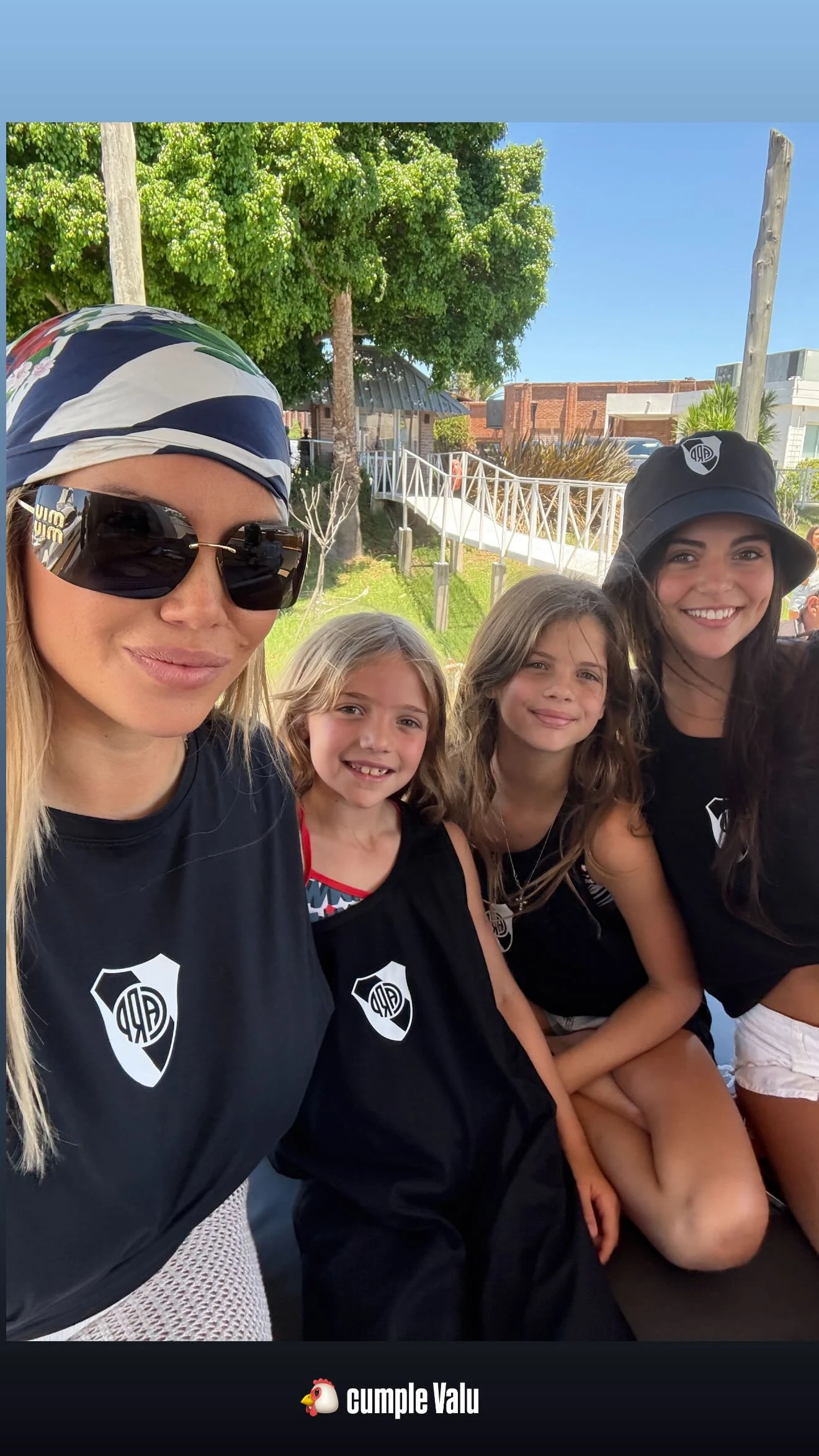 Wanda Nara junto a sus hijas y la novia de Valentino. Fotos: IG.