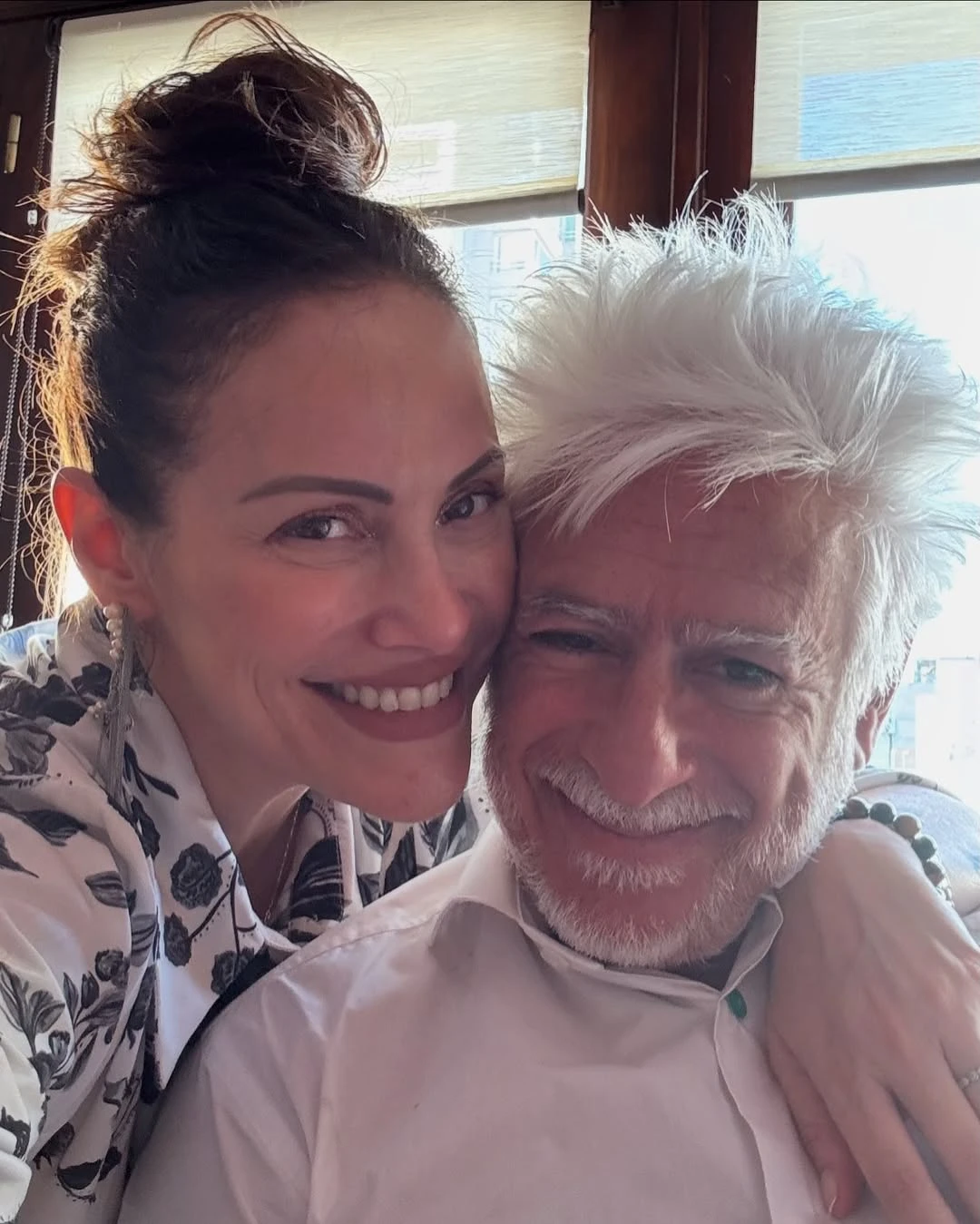 Connie Ansaldi junto a Pablo Bañares. Fotos: IG.