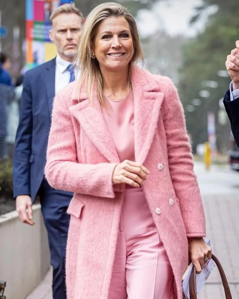 El look de Máxima que marca el regreso del barbiecore