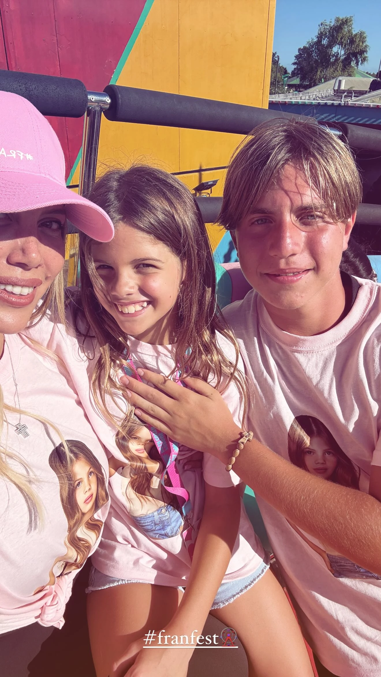 Wanda Nara junto a Francesca y Valentino. Fotos: IG.