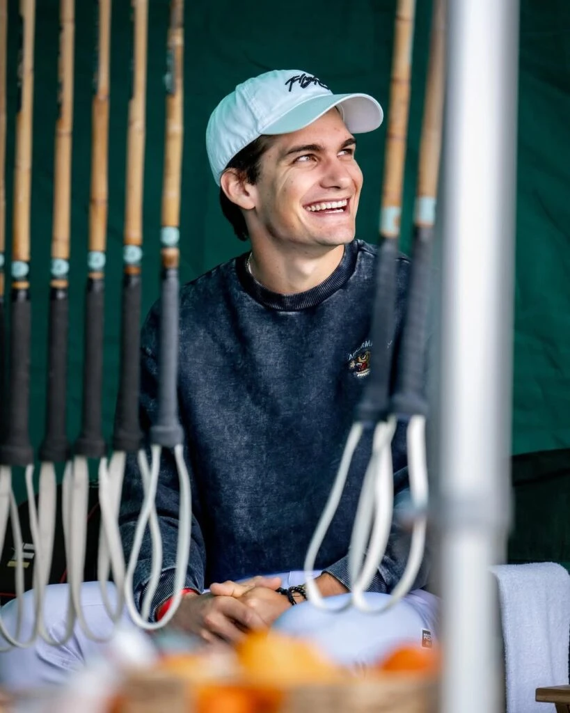 "Jeta" es sobrino de Adolfo Cambiaso y una joven promesa del polo argentino. Fotos: IG.