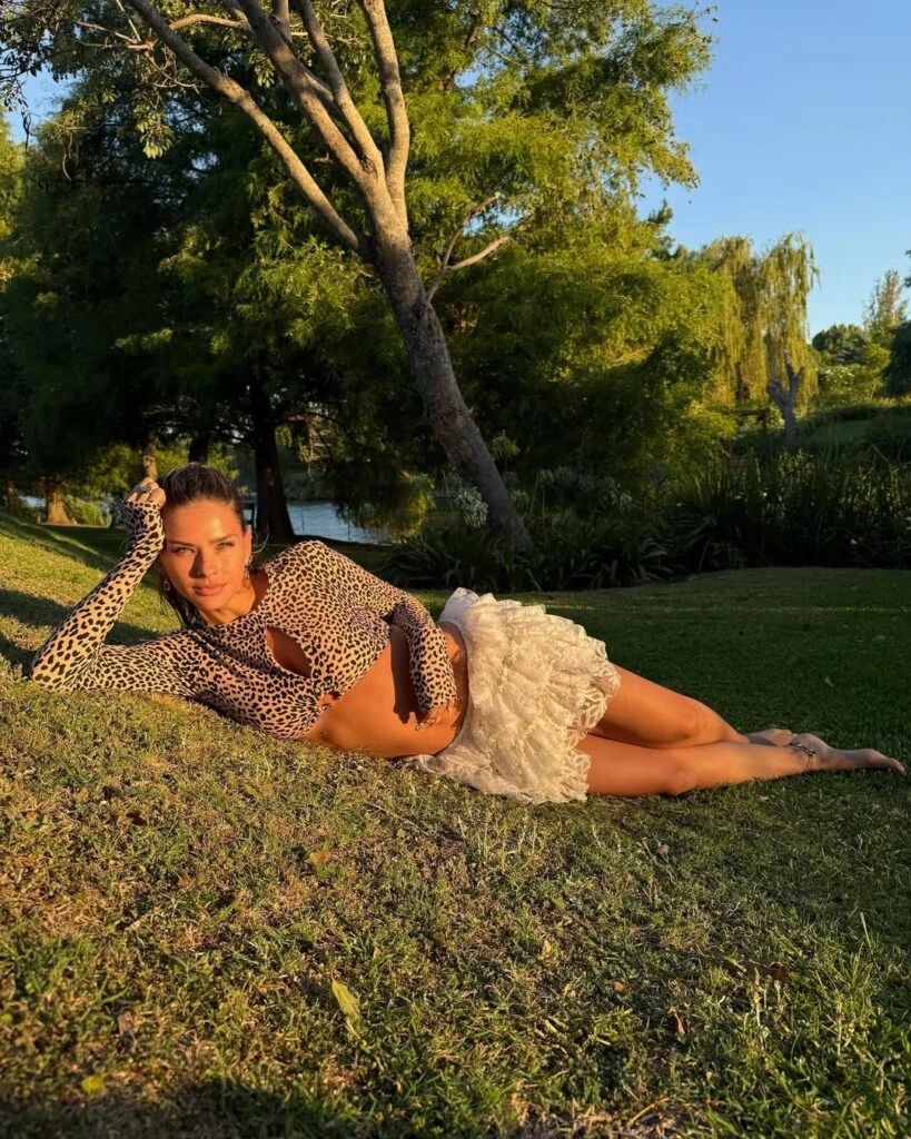 La China Suárez mostró su look animal print. Fotos: IG.