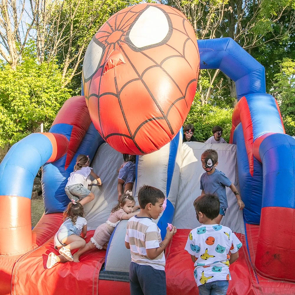 El evento contó con un inflable gigante. Fotos: IG.