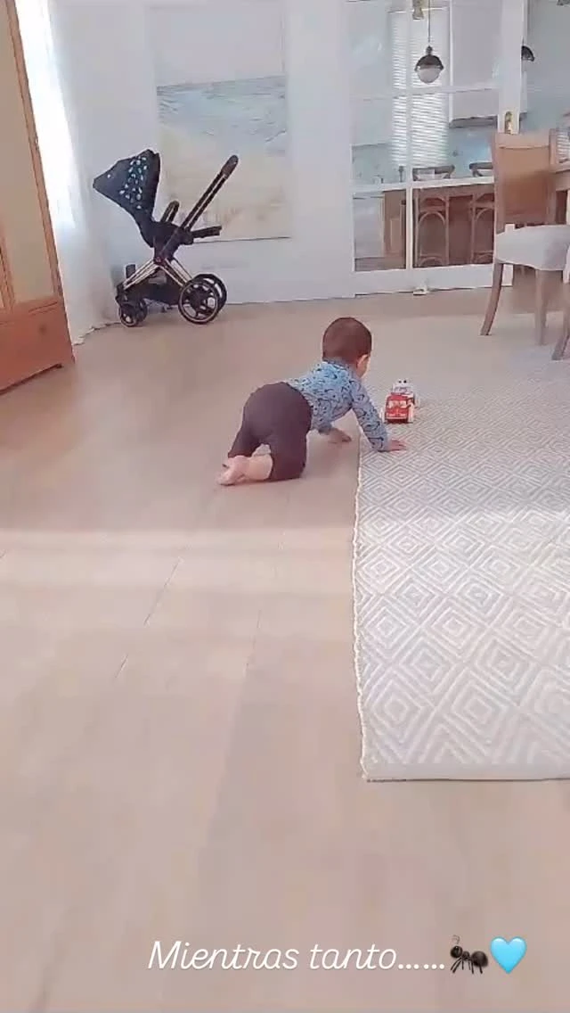 cruz urcera gateando