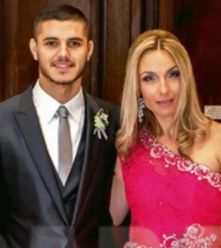 mauro icardi y su madre analia