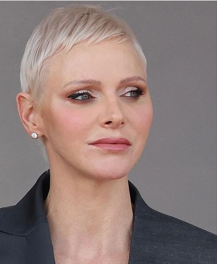charlene de monaco corte pixie