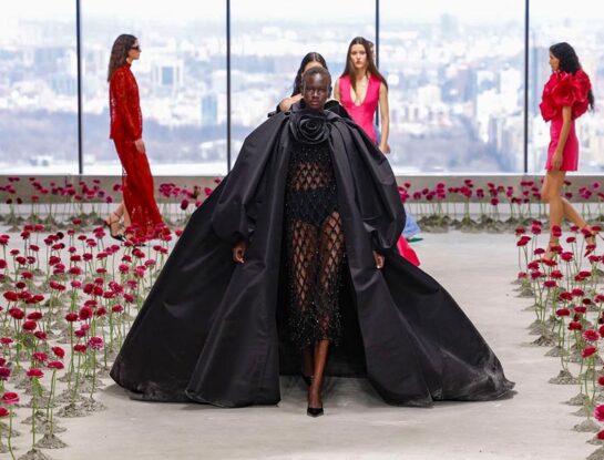 Los nuevos looks del invierno 2025 by Carolina Herrera: tendencias en la Semana de la Moda de Nueva York