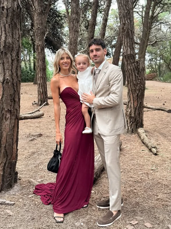 Cande Ruggeri en el casamiento de su hermana