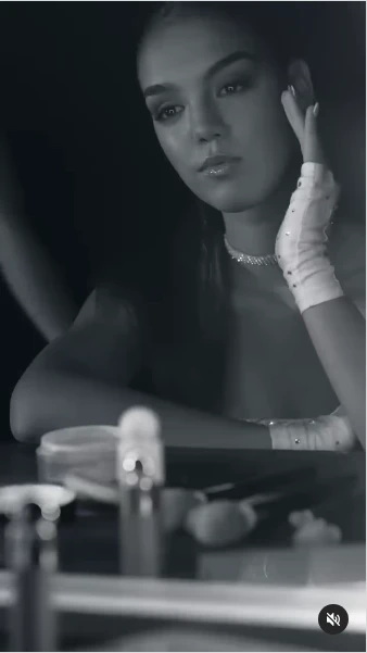 Jazmín, la hija de Eliana Guercio, grabó un video clip adelantando cómo será su fiesta