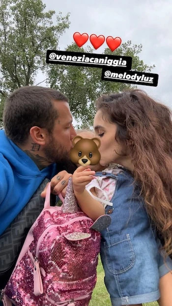 El primer día de jardín de Venezia, la hija de Alex Caniggia y Melody Luz